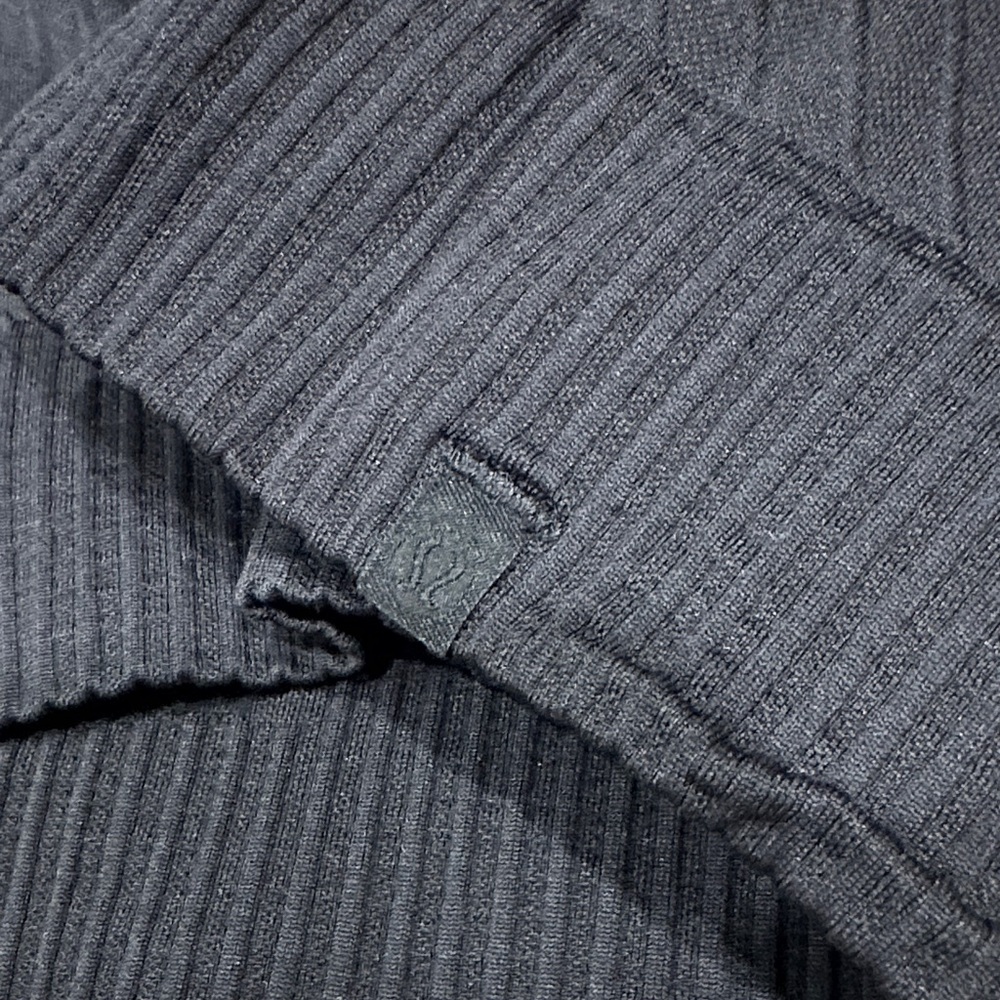 Lululemon Black Long Sleeve Top - Picture 3 of 5